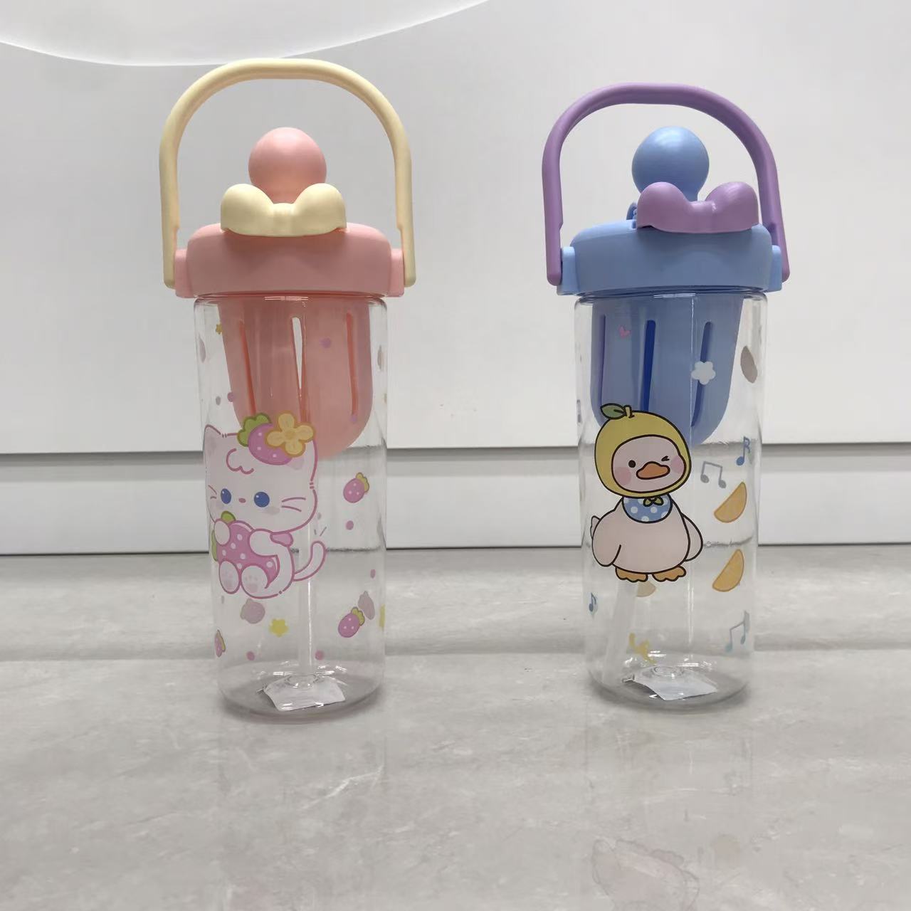 Cartoon portable drinking kettle