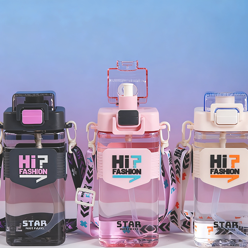 Cute cartoon hanging rope square cup