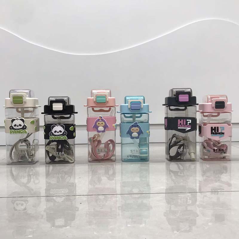 Cute cartoon hanging rope square cup