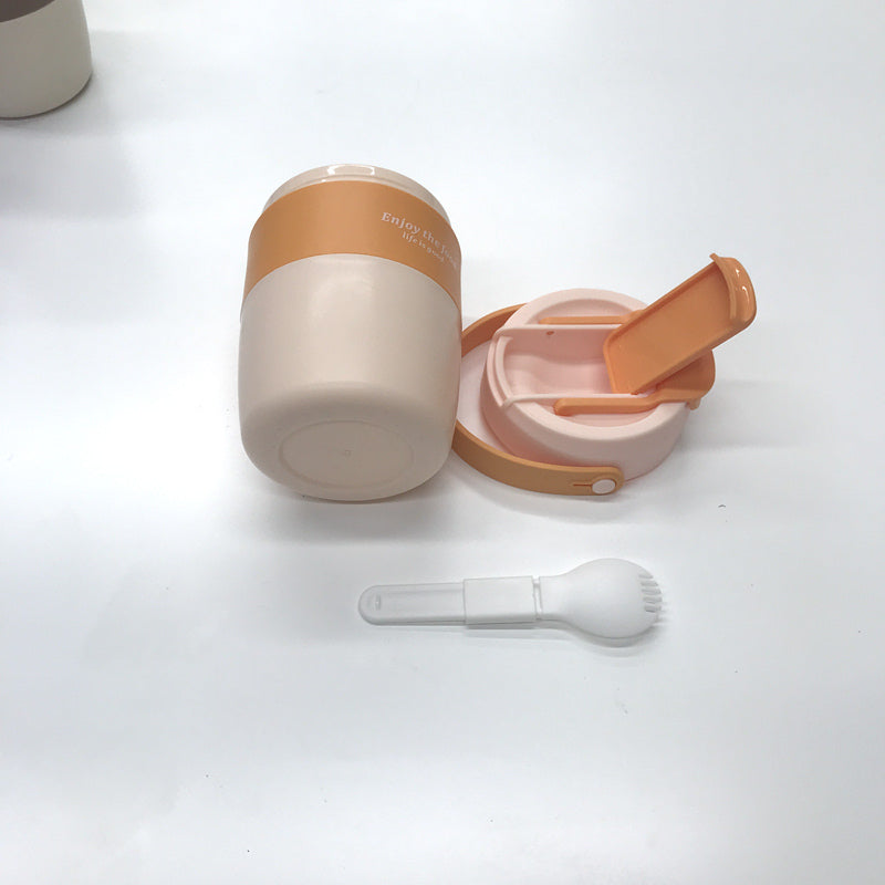 Portable dining cup with handle