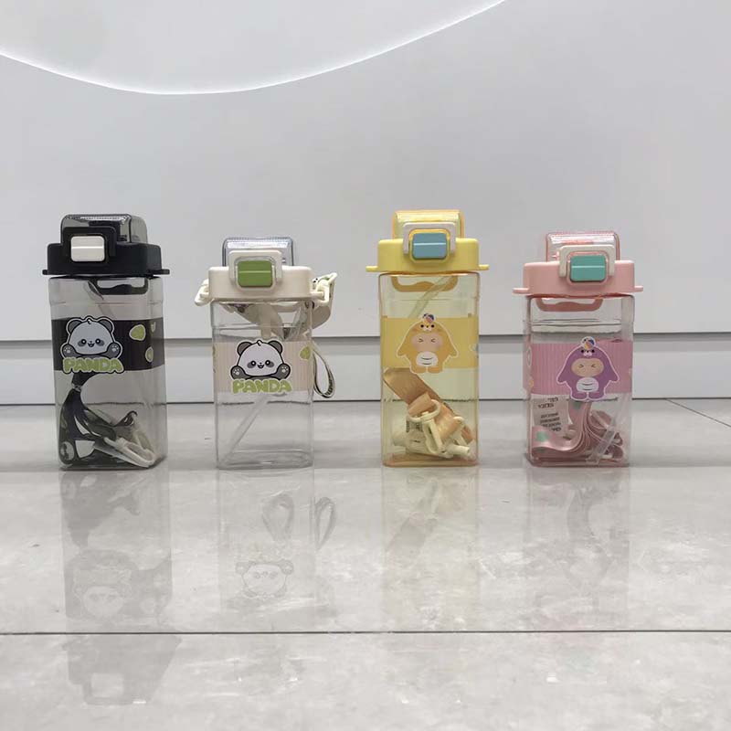 Cartoon lanyard straw square cup